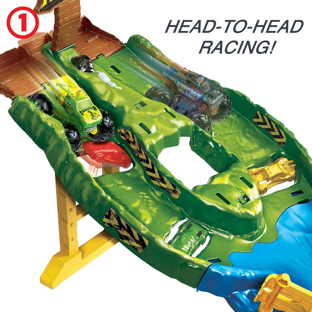 Hot Wheels HJG32 - Monster Trucks Rennstrecke Spielset mit den Monster Trucks Bigfoot und Gunkster f