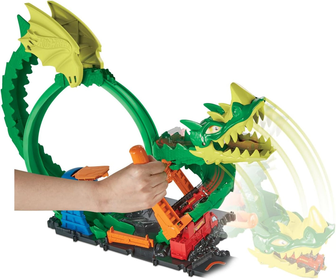Hot Wheels City Drachenangriff Spielset, besiege den Drachen mit Stunts, lässt sich mit anderen Sets