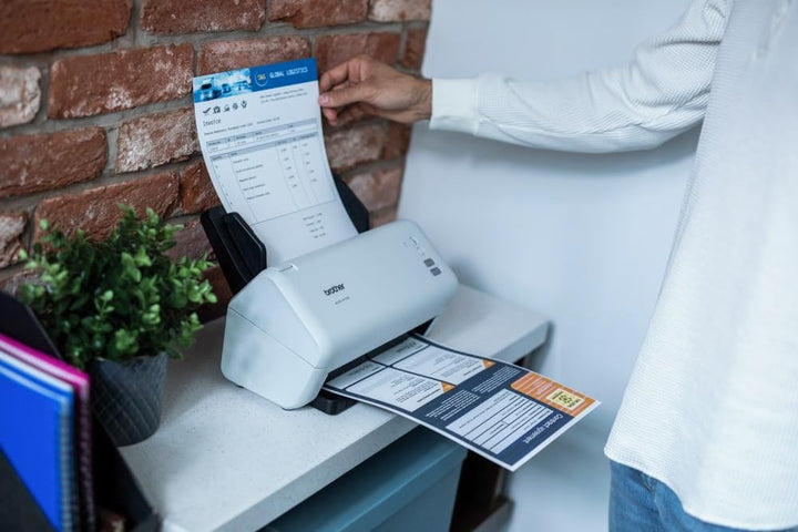 Brother ADS-4100, Flexibler USB-Dokumentenscanner, Duplex Scan, Schnelltasten
