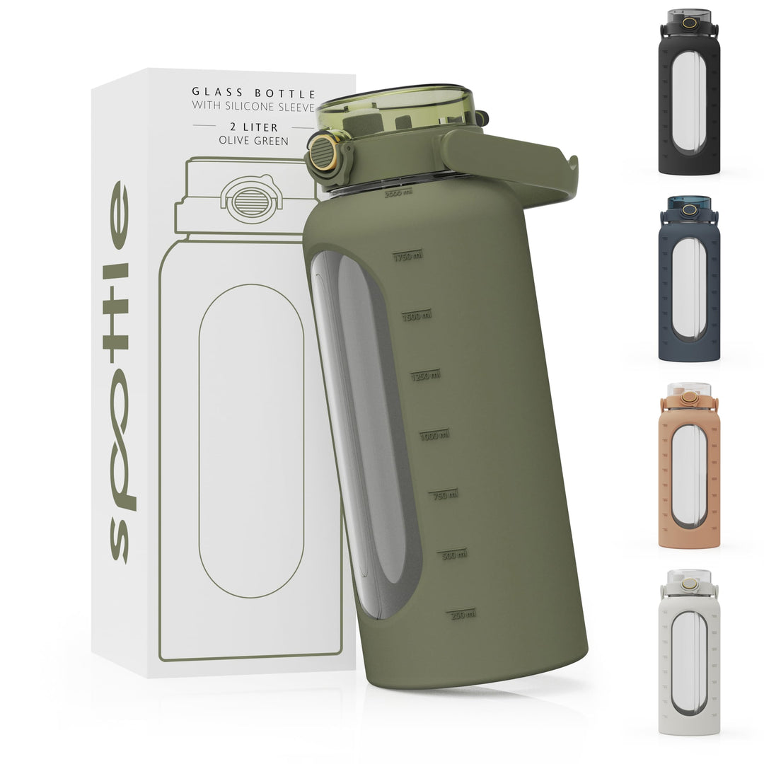 spottle Glasflasche 2 Liter - Trinkflasche 2L Glas mit Strohhalm - Grosse Wasserflasche mit Schutzhü