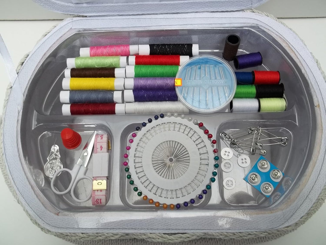 Nähkästchen mit Inhalt, Nähkorb inclusive Nähset, Handarbeitskorb, weiss-blau karriert