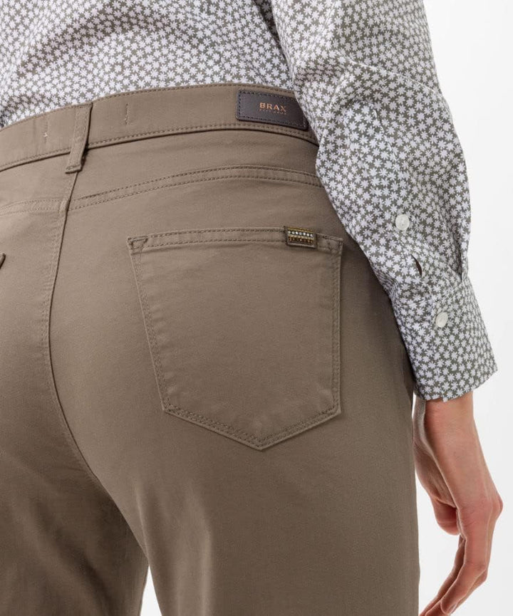 BRAX Damen Style Carola Five-Pocket Wertigem Baumwollsatin Hose 25W / 32L Khaki, 25W / 32L Khaki