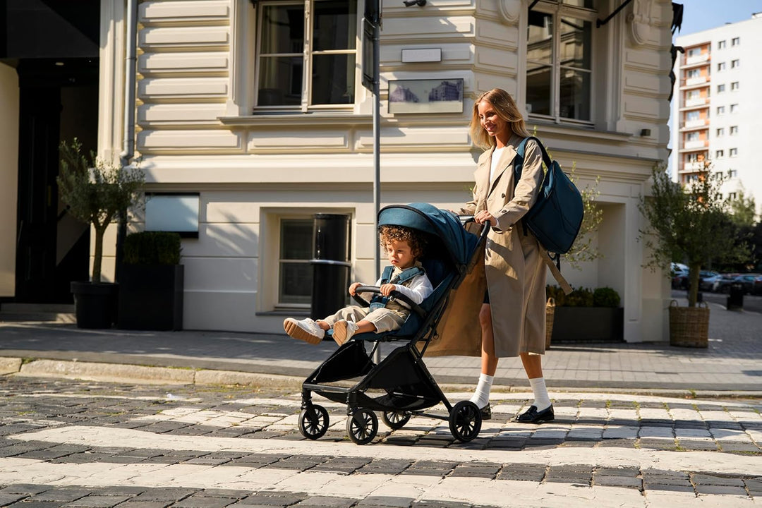 MoMi Kinderwagen ANDREA mit automatischem Faltsystem, bis 22 kg Körpergewicht, 5-Punkt-Sicherheitsgu