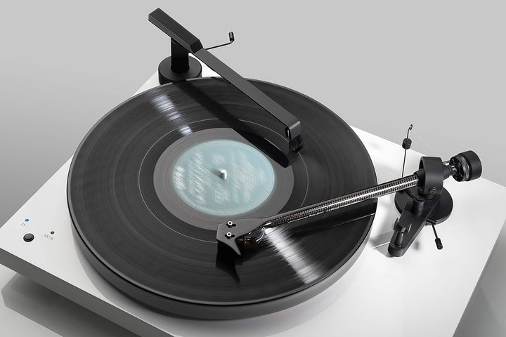 Pro-Ject Sweep It S2, Magnetisch stabilisierter Mitlaufbesen (Silber), Silber