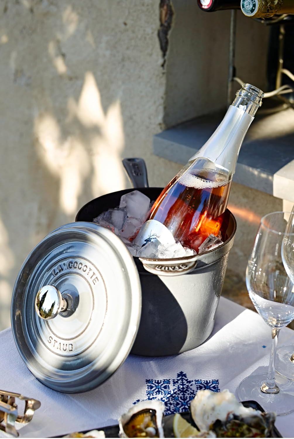 Staub Gusseisen Sossenschale (18 cm, 2,8 L mit mattschwarzer Emaillierung im Inneren der Schale) gra