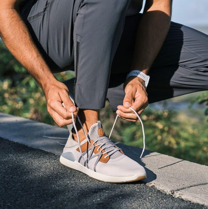 OLUKAI Men's Mio Li (11, Mist Grey/Poi)