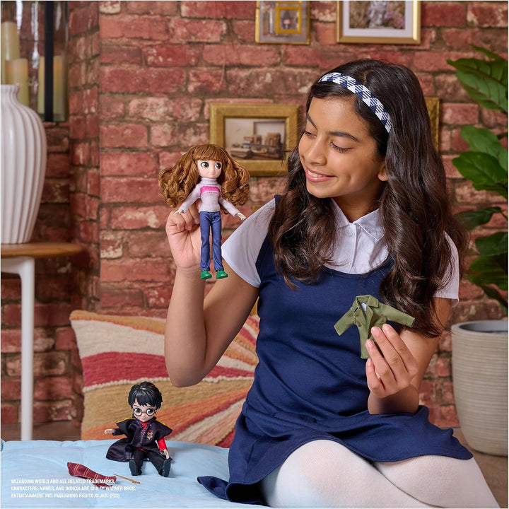 Wizarding World Harry Potter, 20,3cm grosse Harry Potter- und Hermine Granger-Puppen und Zubehörteil