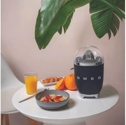 SMEG CJF01BLMEU Zitruspresse, Plastic, 1 Liter, Schwarz