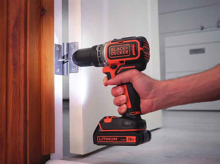 Black+Decker Akku-Bohrschrauber, Bohrmaschine (18 V 1.5Ah, bürstenloses 2-Gang-Getriebe, LED-Arbeits