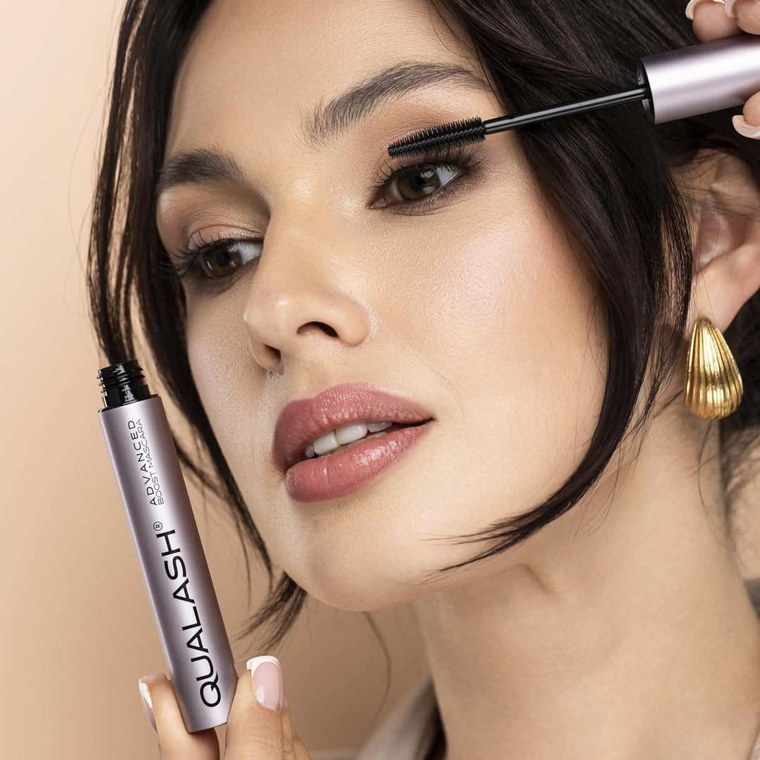 Mascara mit Wimpernserum-Effekt – QUALASH® Volume Max 10 ml – schwarze Wimperntusche für extremes Vo