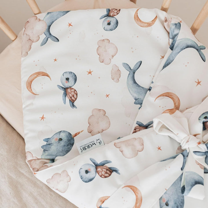 Waldin Baby Kinder Bettwäscheset 100% Bambus, ohne Bezug, Hypoallergen, Decke und Kissen, Wale/Weiss