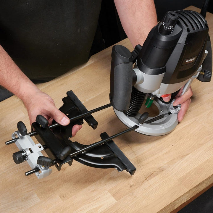 Trend 2100W 12mm Oberfräse mit variabler Geschwindigkeit 230V EU, 50mm Einstechtiefe, Oberfräse für