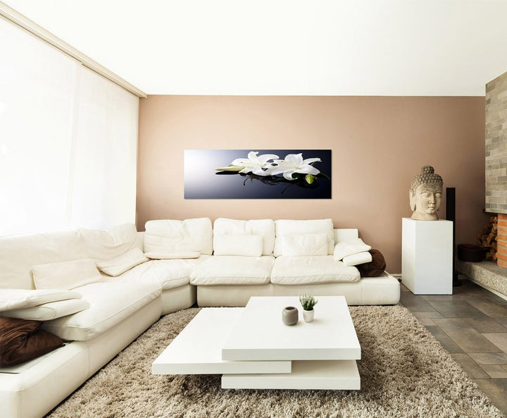 Paul Sinus Art Panoramabild auf Leinwand und Keilrahmen 150x50cm Lilien weiss Wasser Ruhe