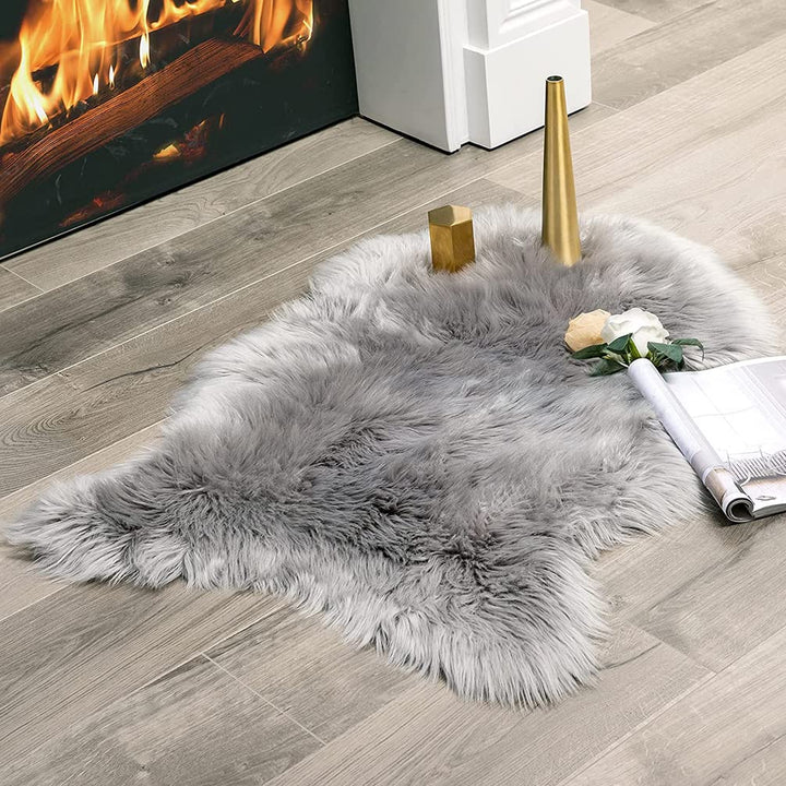 Faux Lammfell Schaffell Teppich Grau 40x60 cm, Longhair Flauschiger Teppiche Wohnzimmer Deko Weicher