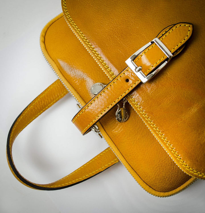 Time Resistance Lederrucksack Wandelbar zu Schultertasche - Handgemacht Tagesrucksack Rucksack bis z