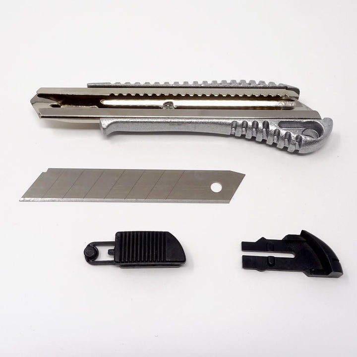 SBS Alu Profi Cuttermesser | mit 18 mm Abbrechklinge | 10 Stück | Teppichmesser Kartonmesser