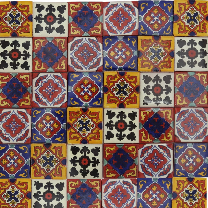 Eine Packung von 50 mexikanischen handgemachten Talavera, 5 cm Fliesen