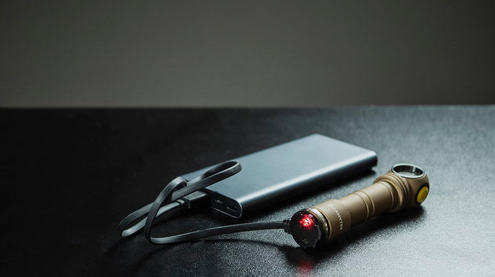 Armytek Wizard C2 Pro Max Magnet USB Sand Kaltweiss
