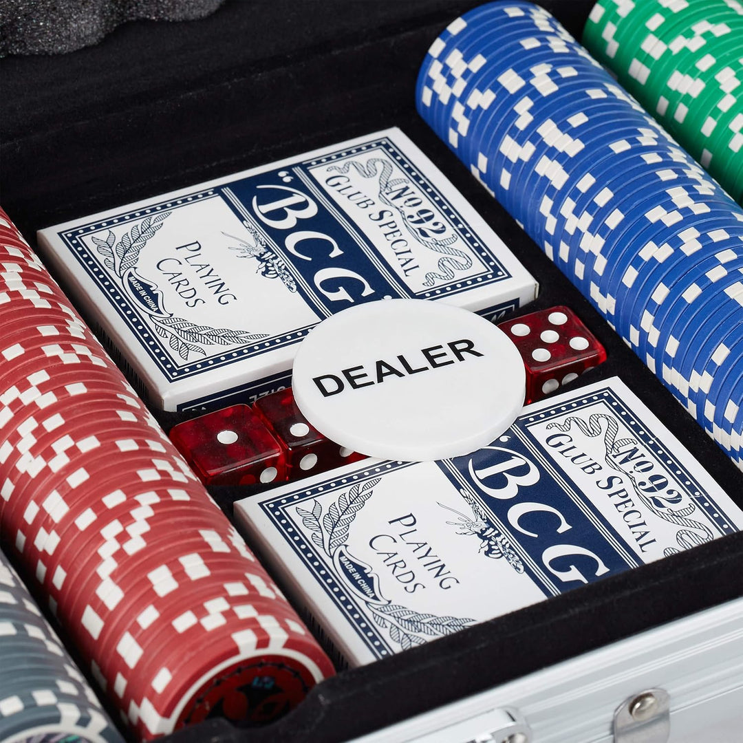 Relaxdays 10031551 Pokerkoffer, 300 Laser Pokerchips, 2 Kartendecks, 5 Würfel, Dealer Button, versch