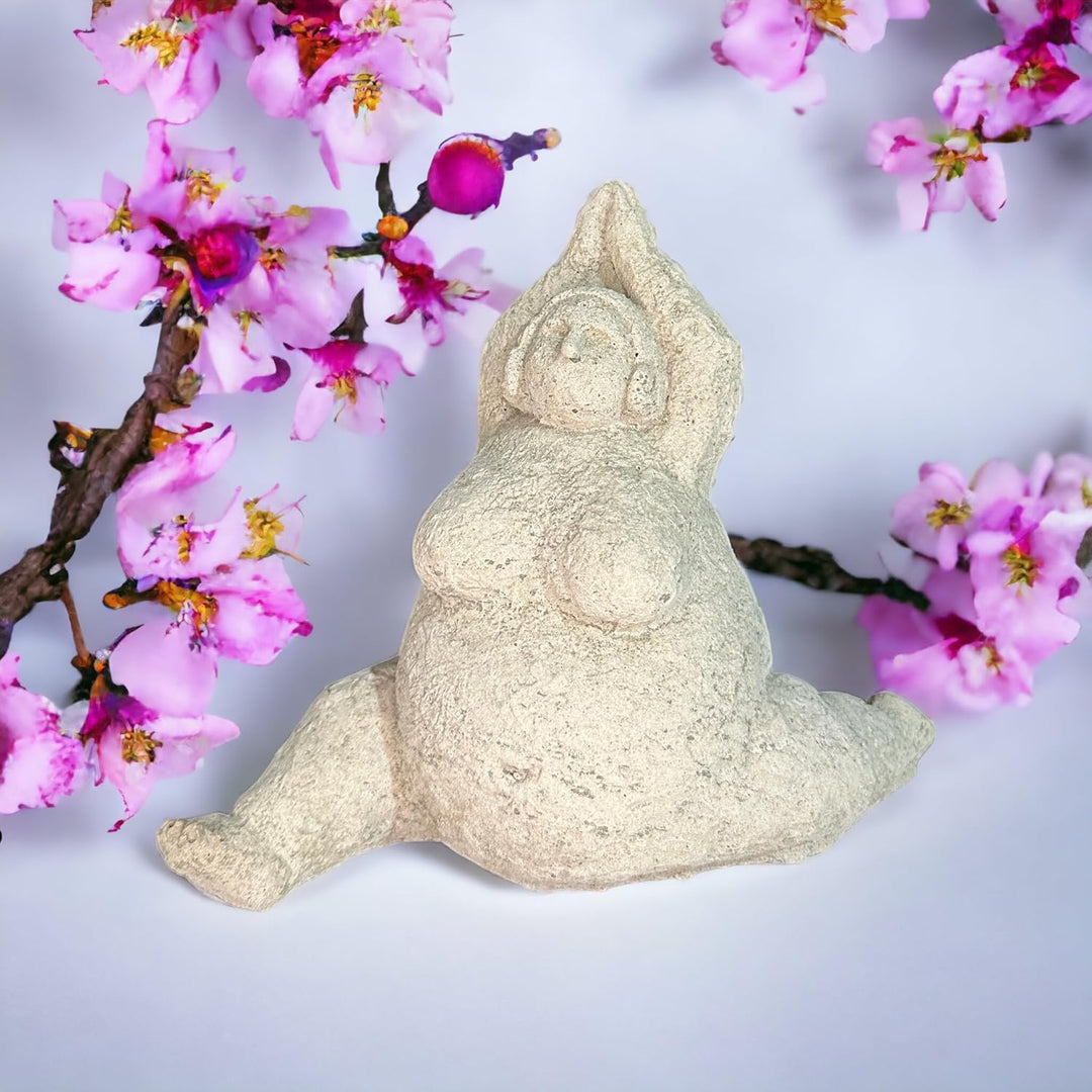 OriginalPaul kleine Yoga-Dame Ulrike - Steinfigur handgefertigt in Deutschland frostresistent und wi