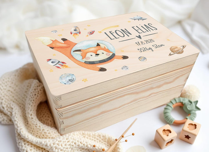 Little Deco Erinnerungsbox Baby Weltall Holzkiste personalisiert | 40 x 30 x 22 cm | Erinnerungskist