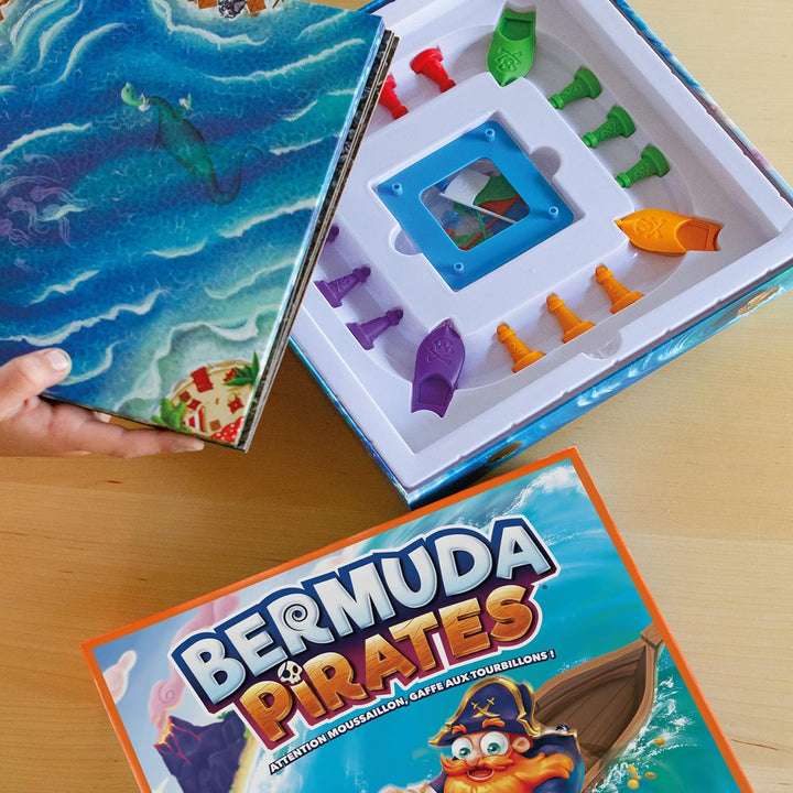 ASMODEE FRANCE FOXBERMU02FR Pokemon, Foxmind Pirates Bermuda Shorts
