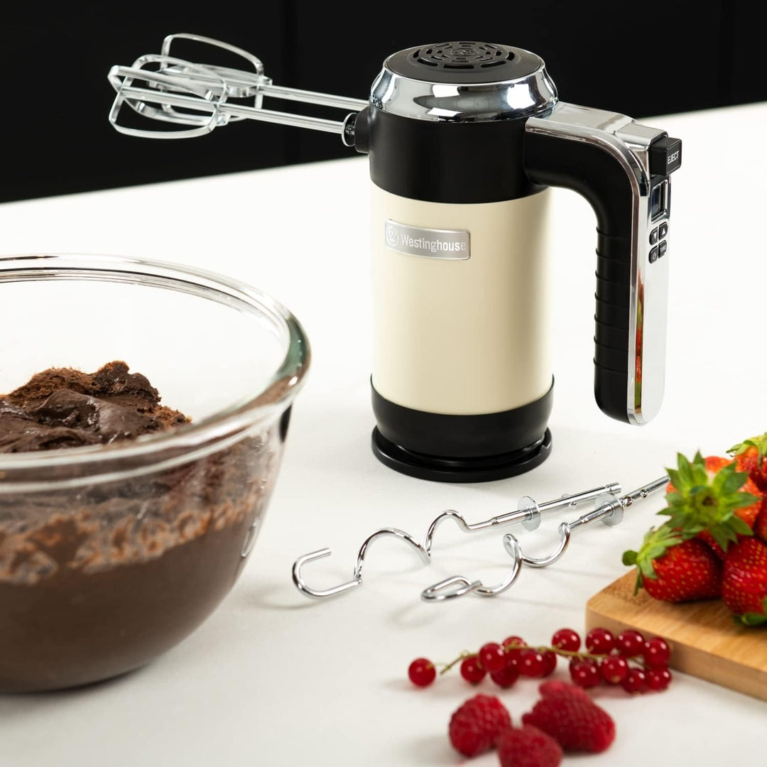 Westinghouse Retro Handmixer, 5 Geschwindigkeitsstufen + Turbofunktion, 2 Rührbesen, 2 Knethaken, LC