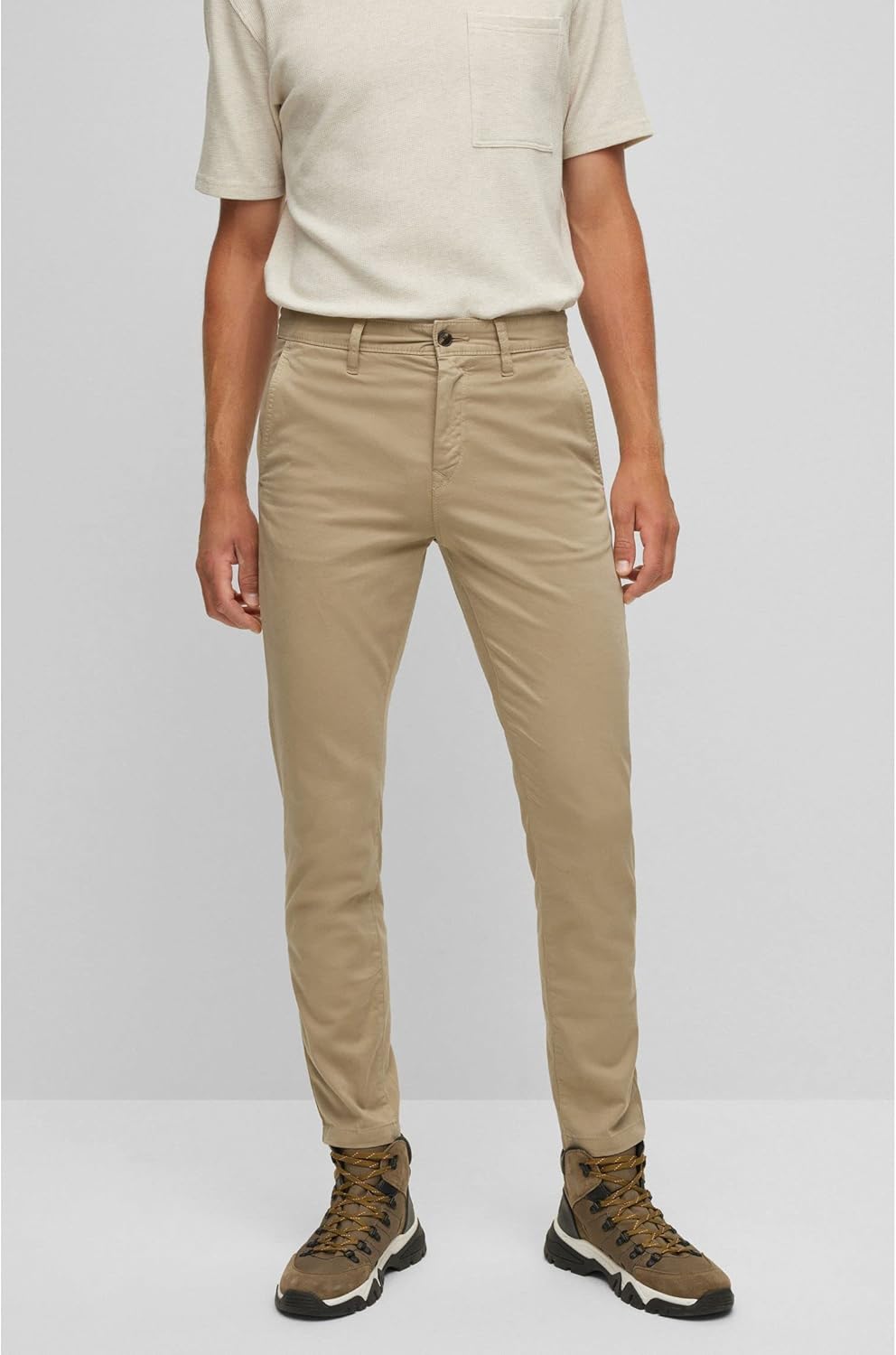 BOSS Herren Schino-Taber-1 D Tapered-Fit Chino aus überfärbtem Baumwoll-Satin mit Elasthan-Anteil 29