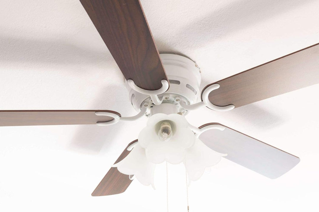 Pepeo - Kisa Deckenventilator mit Beleuchtung | Ventilator mit Zugschalter in Weiss mit Wendeflügeln