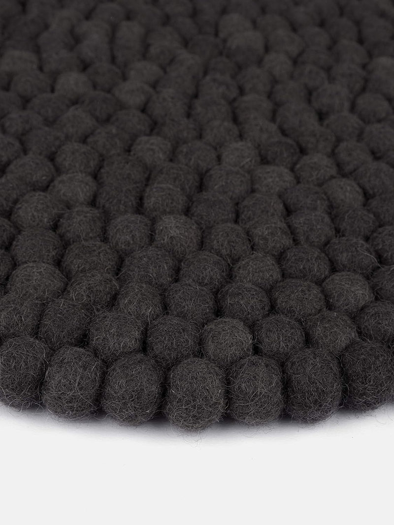 myfelt Filzkugel-Sitzauflage/Stuhlauflage - Kuno - rund, 36 cm, Anthrazit