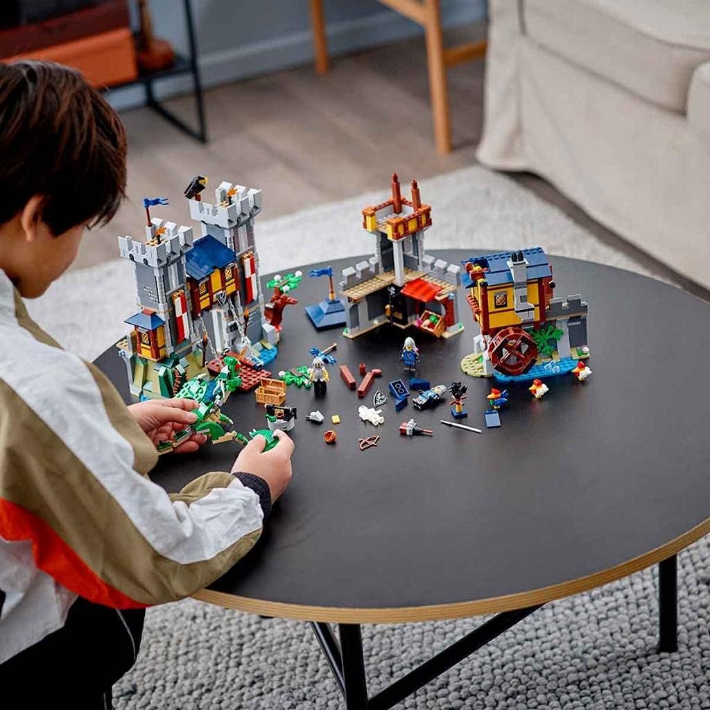 LEGO Creator Mittelalterliche Burg Konstruktionsspielzeug, mit Drachen Figur, ab 9 Jahren, 1426 Stüc