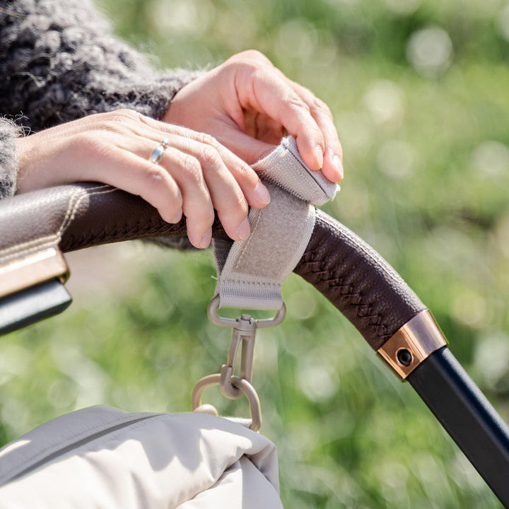 Done by Deer Wickeltasche Kinderwagen - Windeltasche - Wasserabweisende Kinderwagentasche mit Wickel