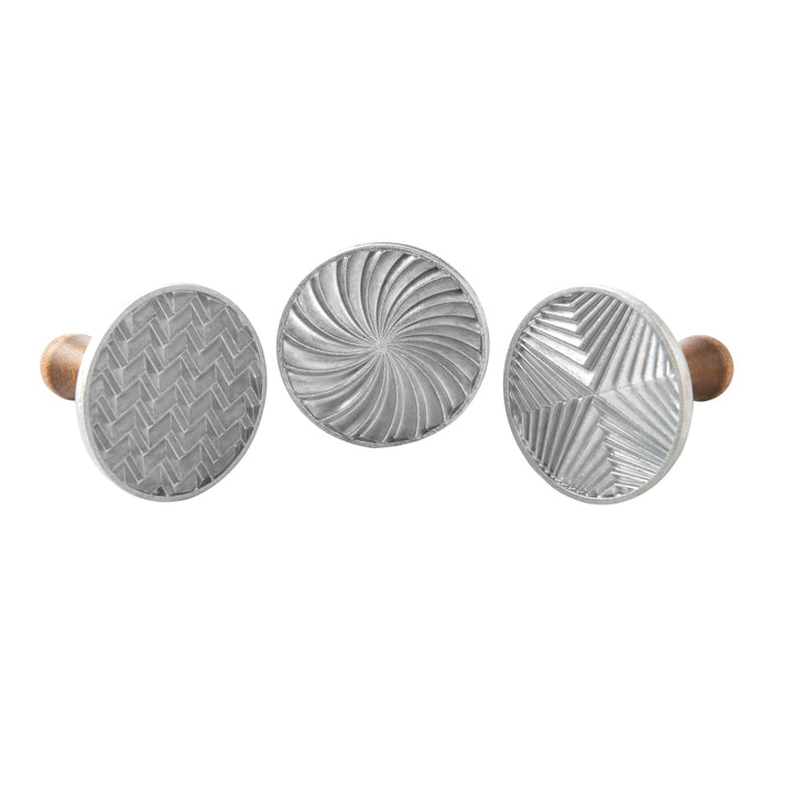 "NordicWare Keks-Stempel mit Holzgriff ""Geo"", Aluminium, Silber, 25,7 x 8,6 x 8 cm, 1 Einheiten",