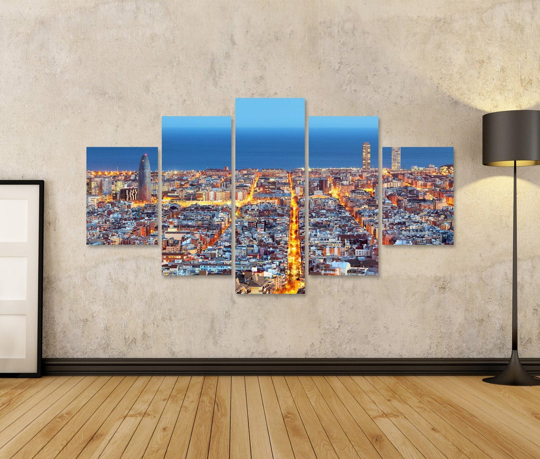 islandburner, Bild auf Leinwand Skyline von Barcelona, Luftaufnahme bei Nacht, Spanien Wandbild Post