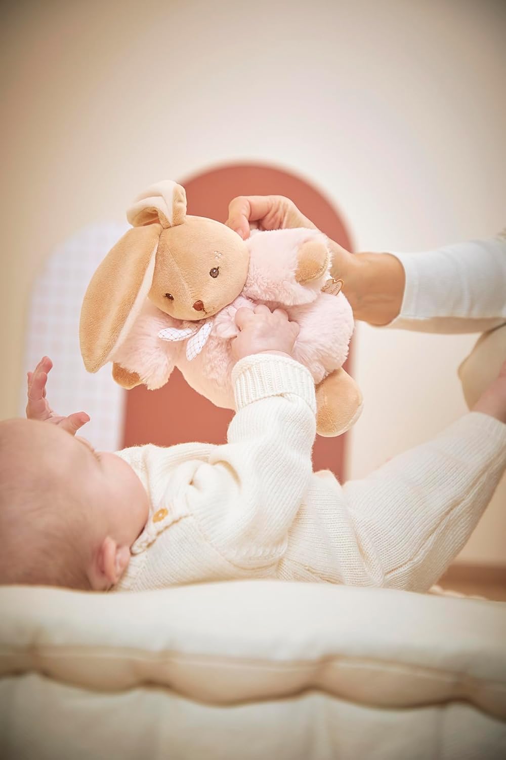 KALOO - Schmusetuch Kaninchen Rosa 17cm - Ultraweiches und Flauschiges Plüschtier für Babys - Zärtli
