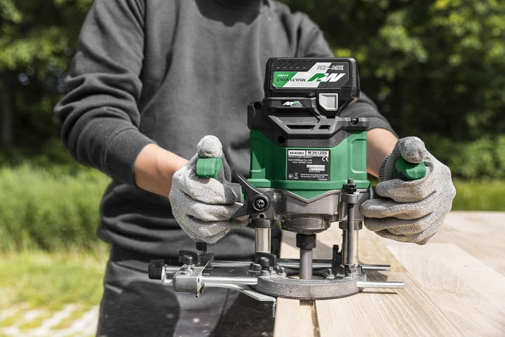 HiKOKI Akku-Oberfräse M3612DA (36V, Spannzange Ø 8/12 mm, 50 mm Hubhöhe, Brushless, Soft-touch, LED,