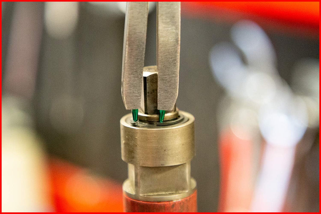 KS Tools 500.7035 Doppelgelenk-Sicherungszange für Aussensicherungsringe mit auswechselbaren Spitzen