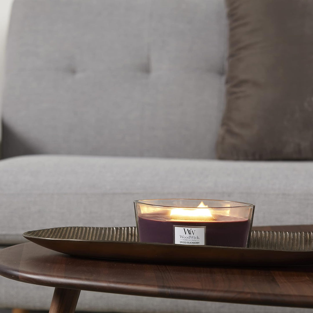 WoodWick mittelgrosse Duftkerze im Sanduhrglas mit knisterndem Docht, Spiced Blackberry, bis zu 60 S