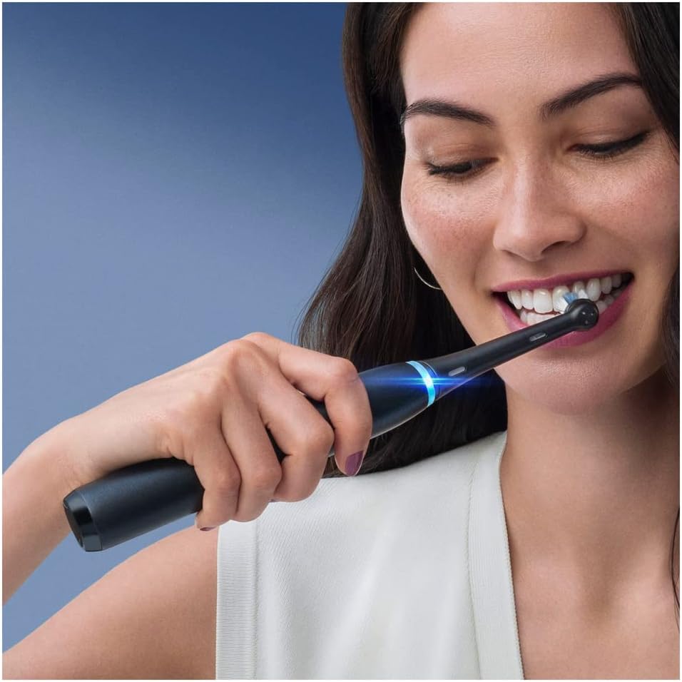Oral-B iO Series 8 Elektrische Zahnbürste/Electric Toothbrush, 6 Putzmodi für Zahnpflege, Magnet-Tec