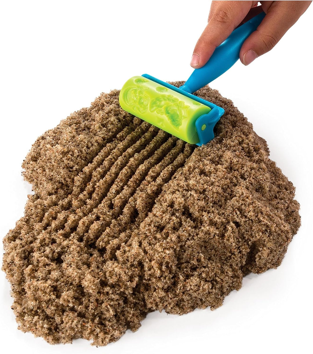 Kinetic Sand Strandspass Set - mit 340 g magischem Sand aus Schweden und Zubehör für sauberes, kreat