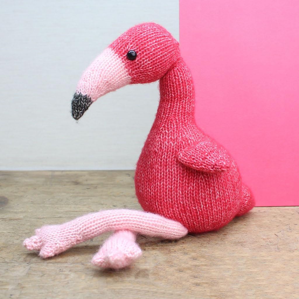 Hardicraft Strickpaket Strickset zum selber Machen mit Anleitung und Material für Chris Flamingo, ca