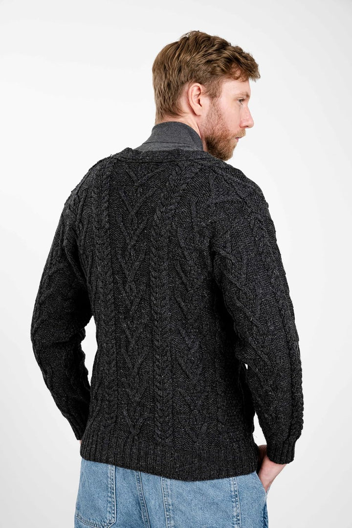 SAOL Herren Aran Irish Cable Knit Strickjacke Cardigan aus 100% Merinowolle mit V-Ausschnitt und Knö