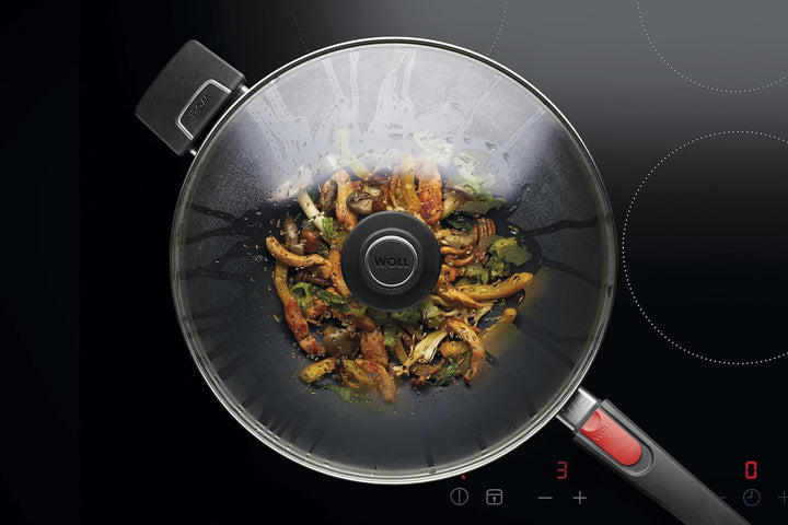 Woll Diamond Lite Wok- und Rührpfanne - Induktiv -, Ø 32 cm, 10 cm hoch - Geeignet für alle Herdarte