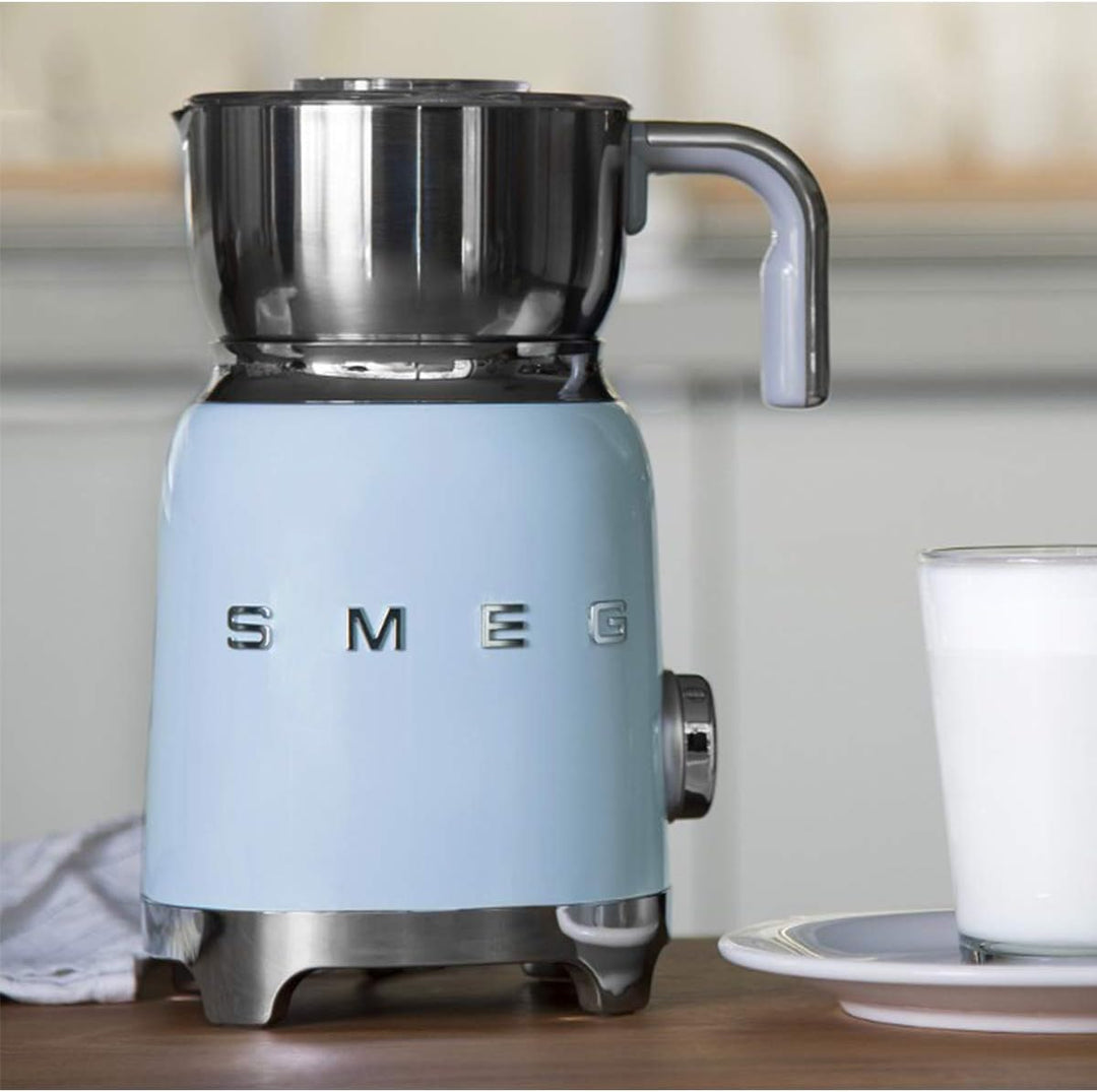 Smeg MFF01PBEU Chocolatiére Azur Blau, 2385 Jahre vor Ort Garantie