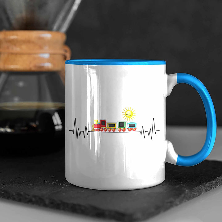 Trendation - Zug Züge Herzschlag Tasse Geschenk für Eisenbahner Zugführer Hobby Geschenkidee (Blau),