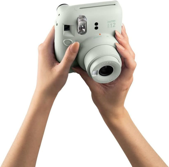 Fujifilm Instax Mini 12 Sofortbildkamera mit 40 Aufnahmen, Minzgrün