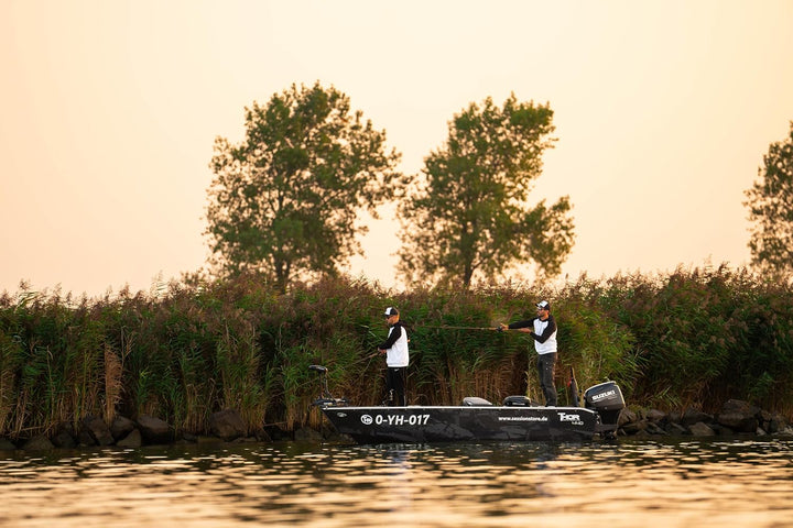 Abu Garcia MAX X BLACK OPS Spinnruten- und Rollen-Kombi-Setup – Köderangel-Spinn-Outfit 2.13 m |10-3