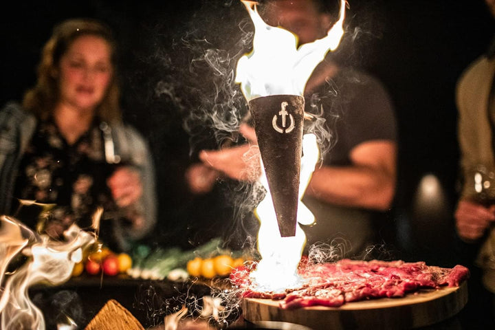 Forged Flambadou, Hergestellt aus Gusseisen, Heft aus