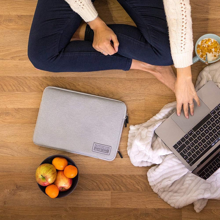 Stark Sleeve Schutzhülle für MacBook 13 Zoll (33 cm), Laptops 13 Zoll (33 cm), aus Neopren, stoss- u