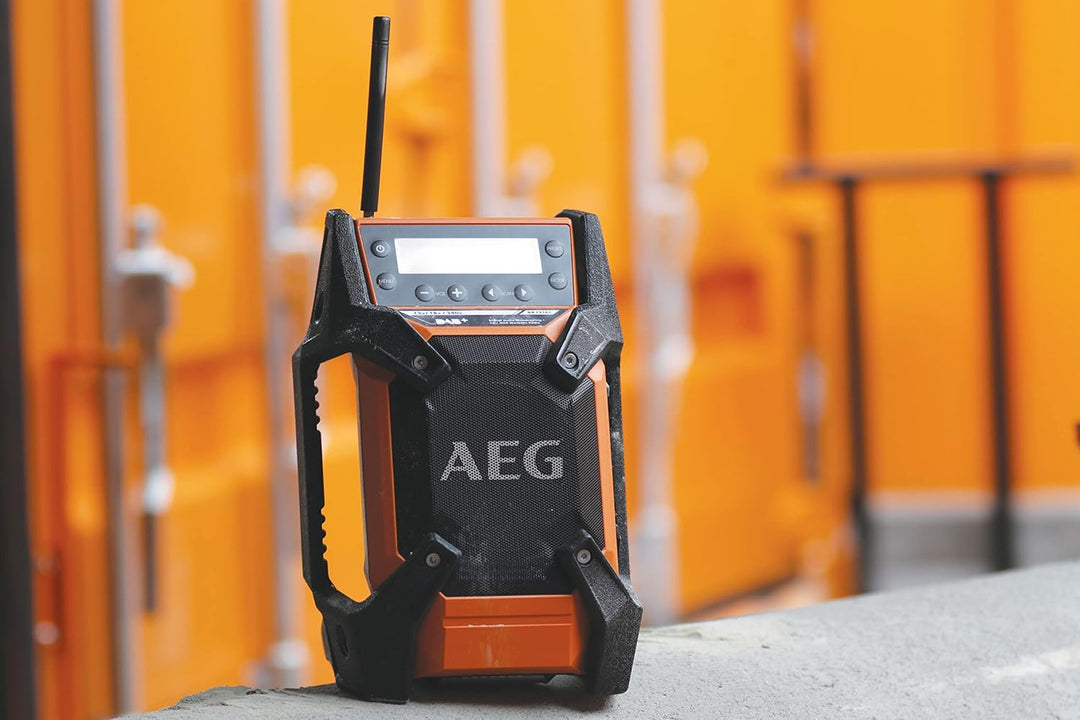 AEG Baustellenradio mit DAB+ FM, 18 V, für Netz- oder Akkubetrieb, robustes Gehäuse, ohne Akku – BR1